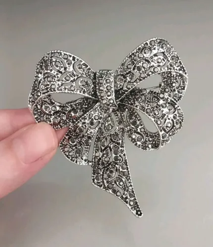 Broche de Laço Grande Strass Preto (novo)
