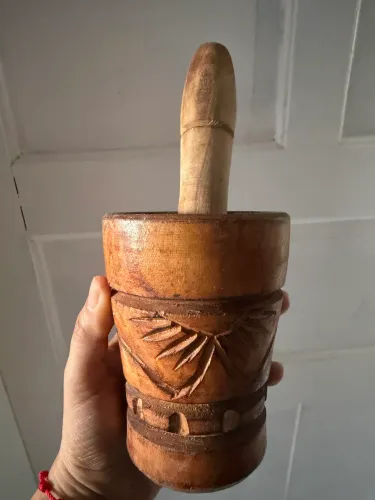 pilão artesanal de madeira