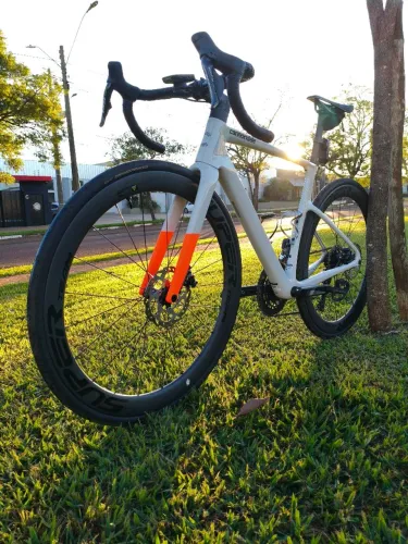 Cannondale Supersix Evo 3 DI2 potência roda carbono 
