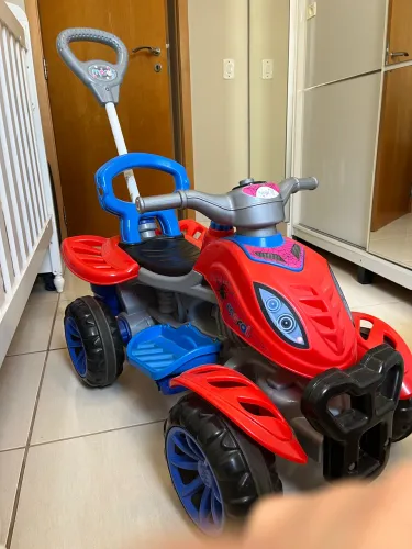 Moto quadriciclo infantil