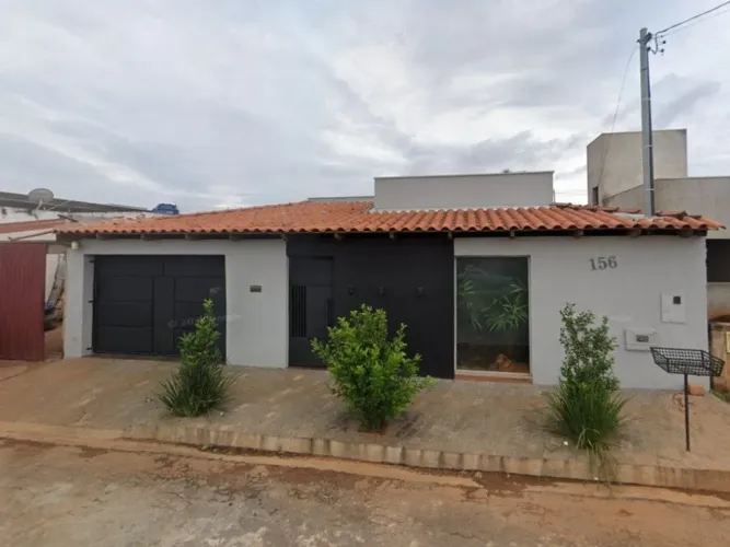 Casa 192 m² - Nova Esperança - Piumhi - MG