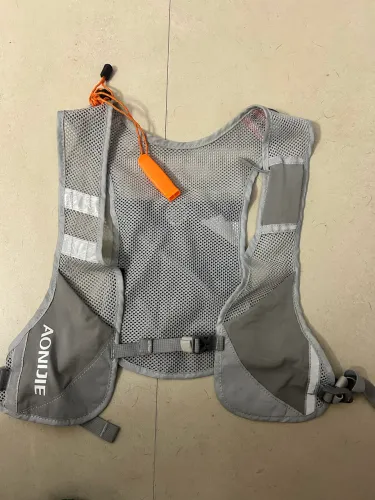 Colete Aonijie com 2 garrafas de 250 ml