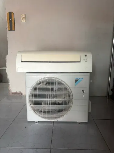 Ar-condicionado daikin 9000 BTUs