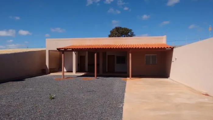 ALUGO CASA/EDÍCULA