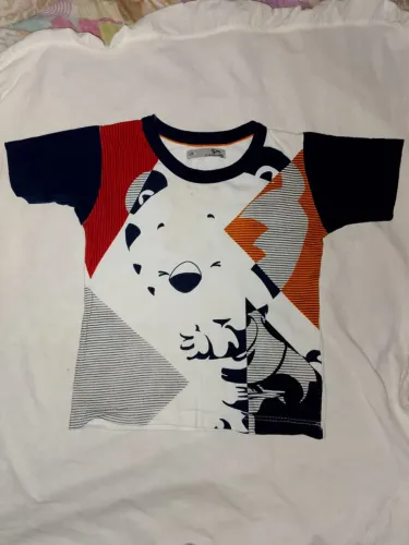 Kit 4 camisetas de menino tamanho M