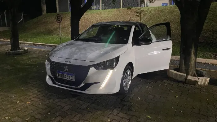 Peugeot 208 Like 1.0 Flex 6V 5P Mec. 2024