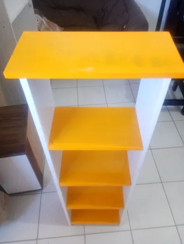 Estante multiuso/ livreiro