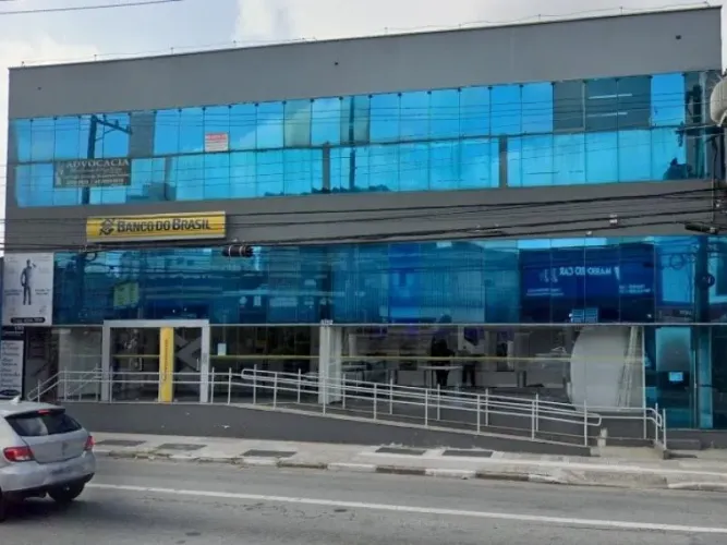 Comercial - Km 18