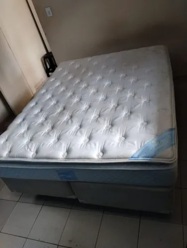 Cama box Queen size Colchão molas ensacandas bambú 