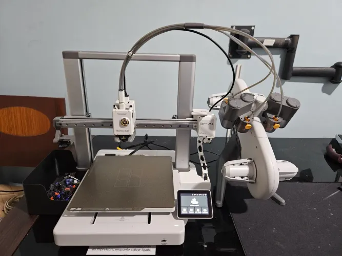 Impressora 3d Bambu Lab A1 combo (versão com ams multicor)