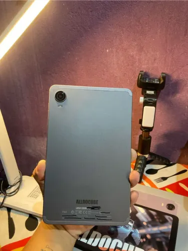 Tablet muito bom pro dia a dia e pra vc que gosta de jogo é excelente, aceito troca.
