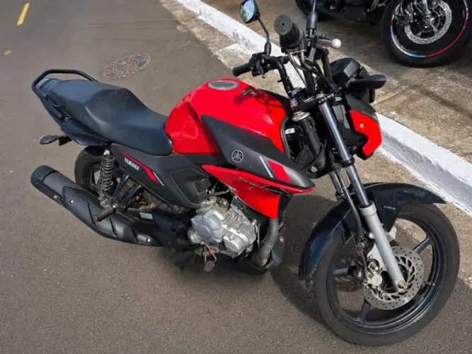 Yamaha Factor 150cc 2025 | 6.400 km | R$ 16.000