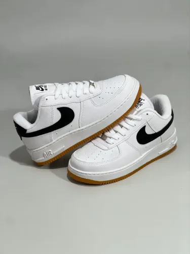Tênis Airforce branco com detalhes preto