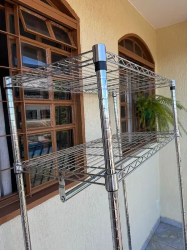 Arara closet de aço cromada 