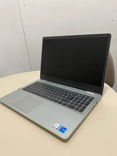 Notebook Dell Inspiron 3501 