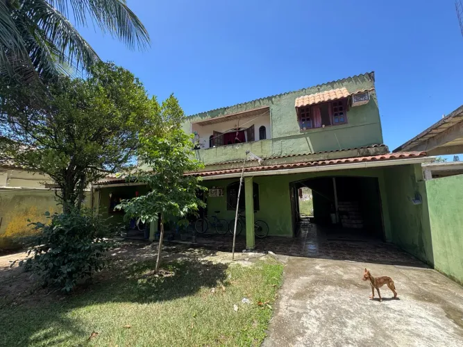 Vende-se duas casas em Itaguaí