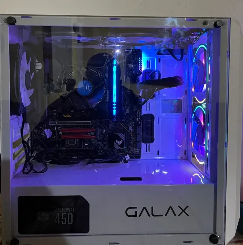 Vendo computador montado com gráfico integrado no processador. Obs: sem placa de vídeo 