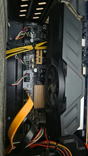 Placa de vídeo GTX 750 ti 2G