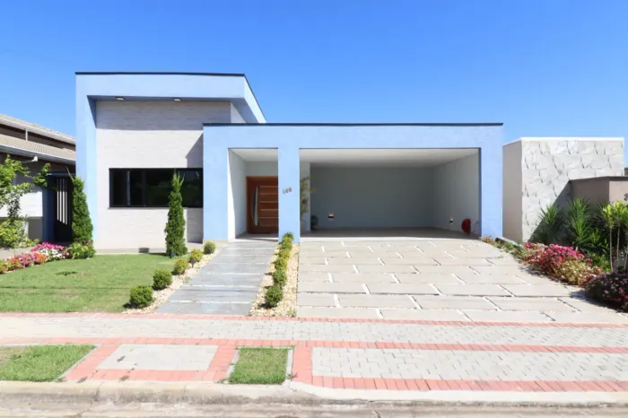 Casa no condomínio Residencial Morada do Sol para venda com 4 quartos, sendo 4 suítes, 445
