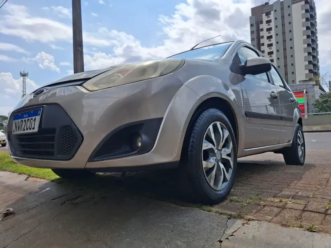 Ford Fiesta Sed. 1.6 8V Flex 4P 2012