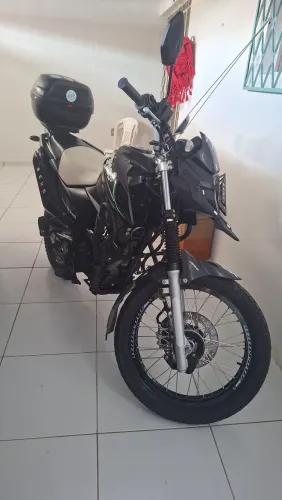 Moto crosser muito nova toda revisada com rodas esportivas
