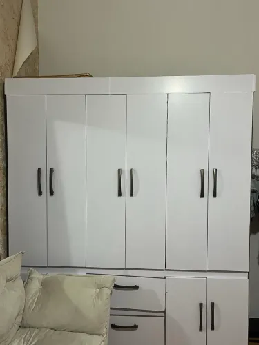 Guarda roupa 6 portas