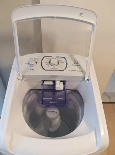 Máquina de Lavar Electrolux LES11 11kg Essential Care 127V