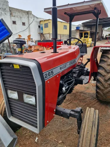 Trator Massey Ferguson 265 