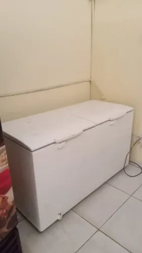 vendo freezer semi novo