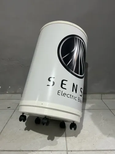 Cooler, térmico, redonda para bebidas gelo , alimentos nunca usado, 0,85 / 0,50