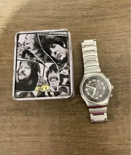 Relógio Swatch Irony + caixa The Beatles