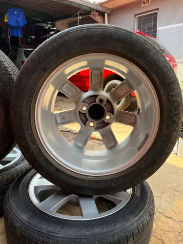 Vende-se rodas 195/60 R15