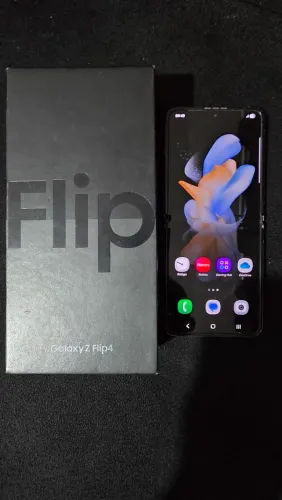 Galaxy ZFlip 4 5G / 256G