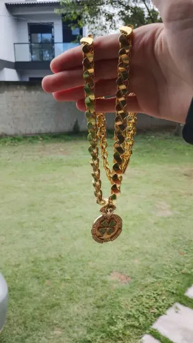 Corrente banhada a ouro 18k,com o pingente 