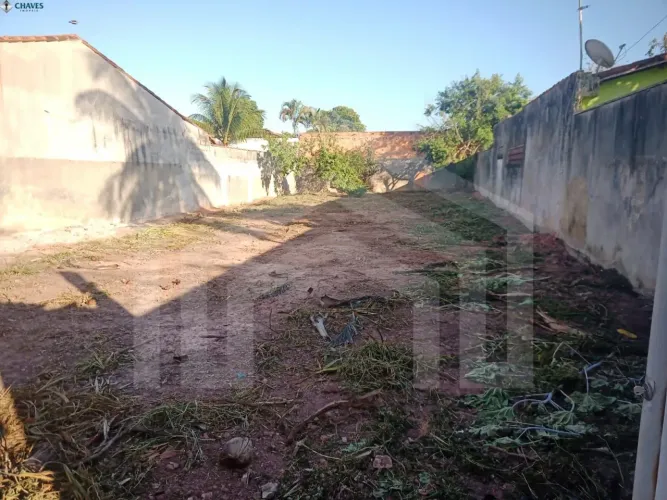 Terreno plano no Bairro das Laranjeiras com 420 m²