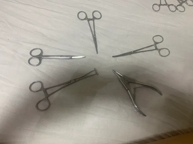 Kit pinças piercing