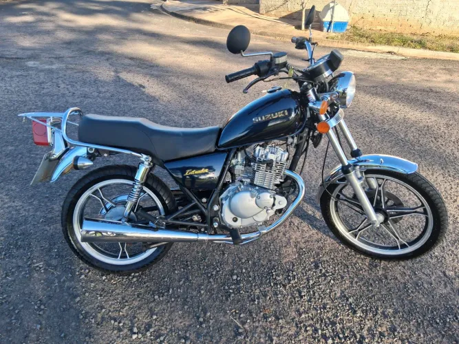 Moto econômica, manutenção e peças baratas...