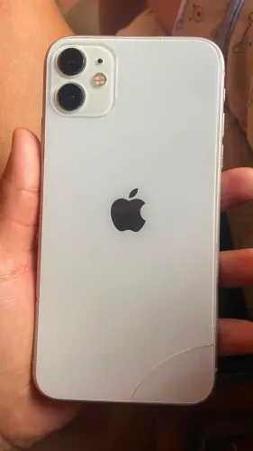 vendo ou troco iPhone 11,em outro iPhone.