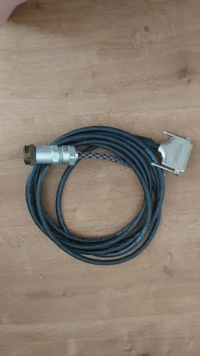Cabo de comunicação Telesis