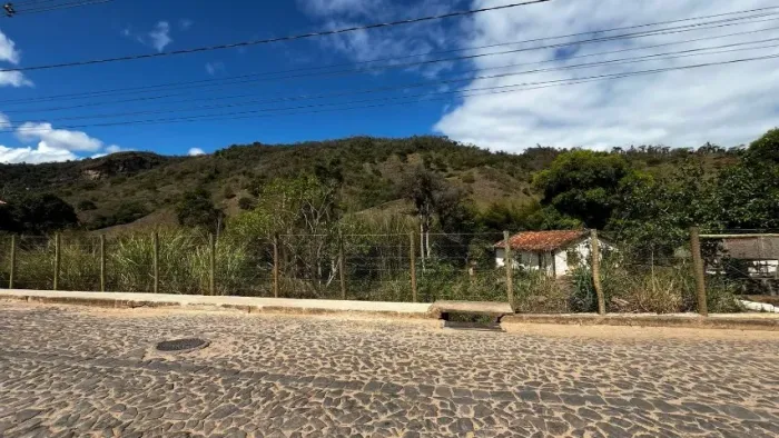 Lote de 5600m2 - Ferros - MG