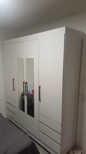Guarda Roupa