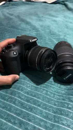 Canon T5 com lente de kit+Teleobjetiva 75-300mm