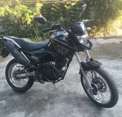 Vendo ou troco crosser 2022, pneus novos, documento ok, muito boa de andar, *