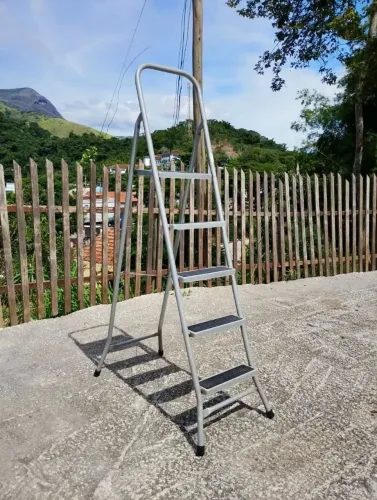 Escada dobrável