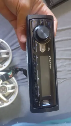 Rádio pioneer e alto falante 6x9