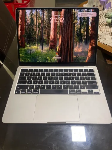 MacBook Air M2 2022/ defeito no teclado