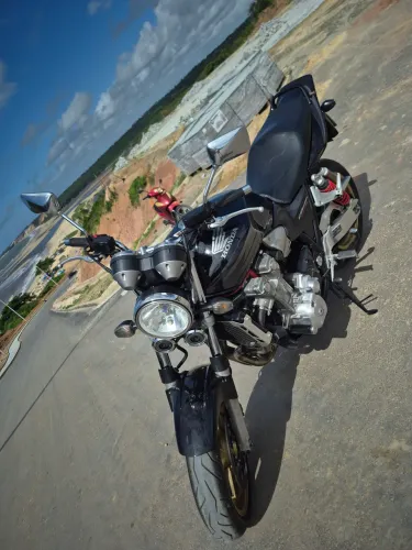Vendo ou troco uma cb 1300 super fuor 2007