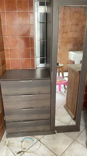 Cômoda com gaveta com guarda-roupa 01portas