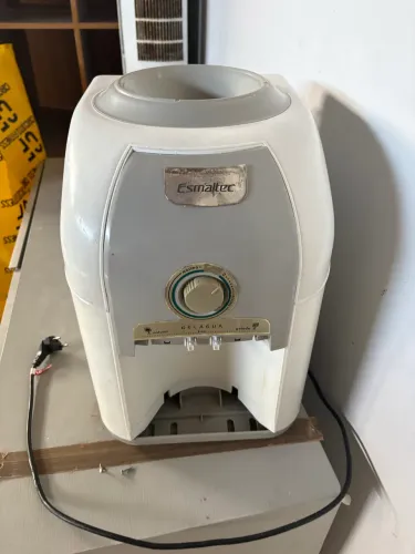 Bebedouro esmaltec