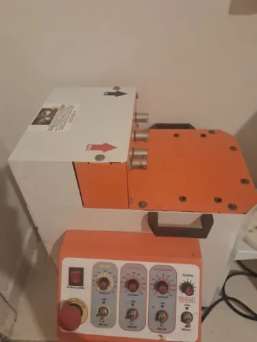 Maquina de salgados